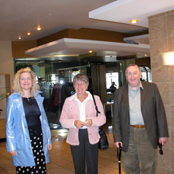 Tur til Canada 2008: Randi med organist David Cameron og hustru, Kingston